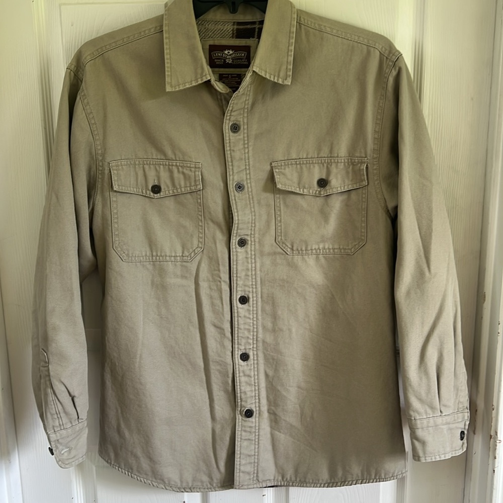 Levi Strauss & Co. Twill Shirt Jacket with plaid fleece lining.  Size Medium.